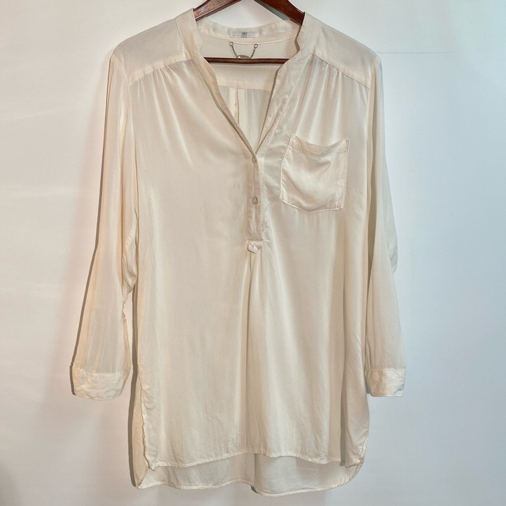 Alic Kris - Long sleeve cream blouse. Size L